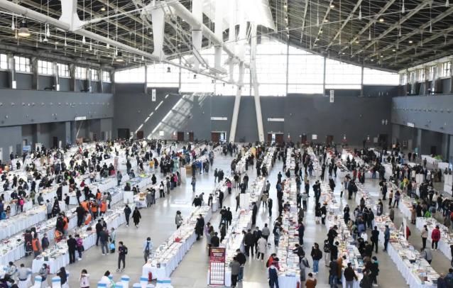 800余个图书展台，10万余种展示图书，河北省首届馆配会今日成功举办